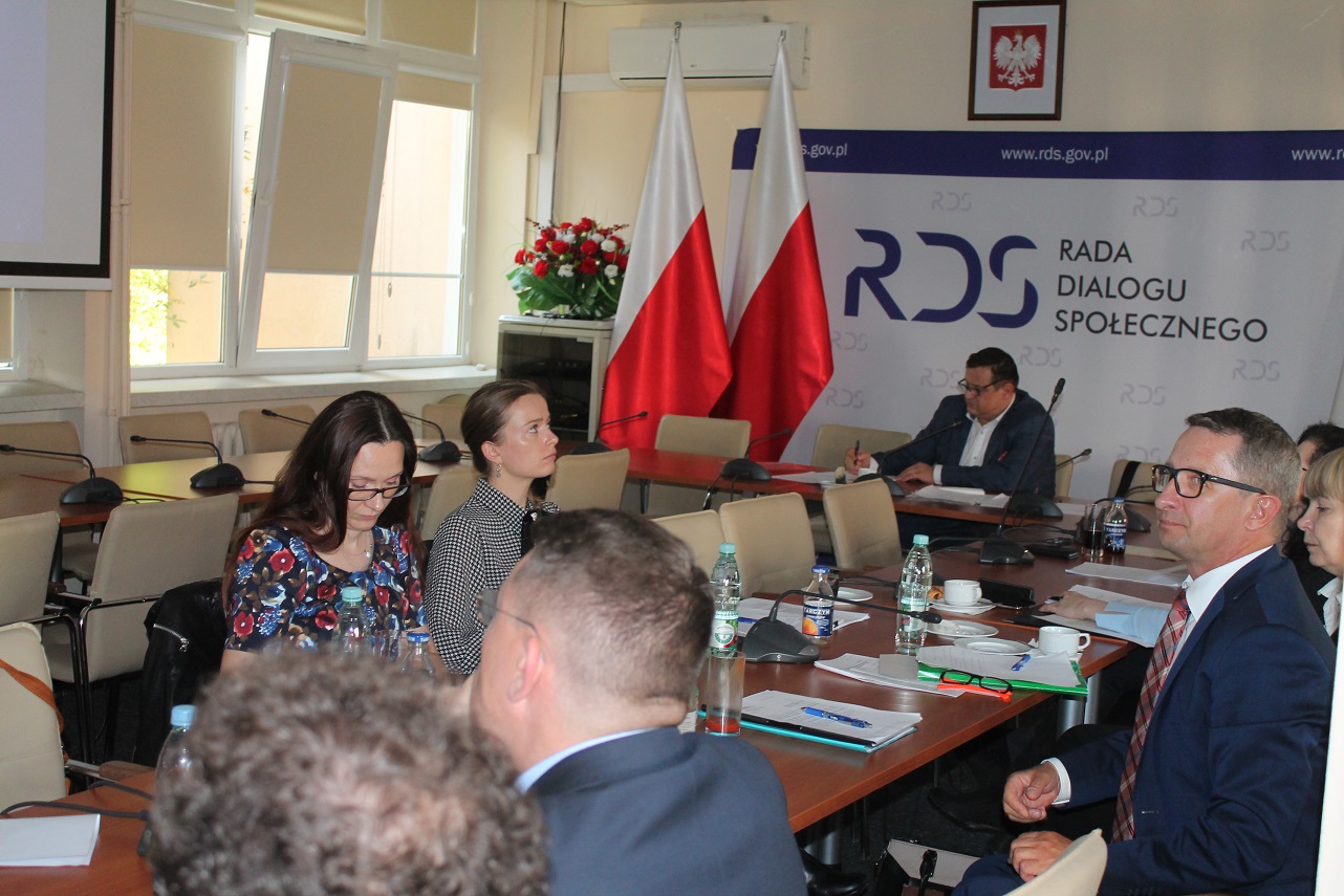 Członkowie zespołu problemowego RDS ds. prawa pracy na posiedzeniu w dniu 22 października 2019 r. 