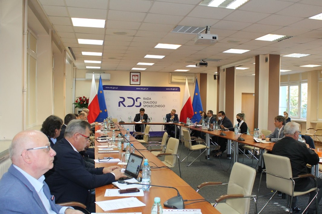 Posiedzenie Zespołu problemowego RDS ds. rozwoju dialogu społecznego w dniu 28 września 2020 r.