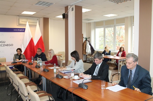Członkowie Podzespołu problemowego RDS ds. Krajowej Administracji Skarbowej na posiedzeniu w dniu 7 listopada 2019 r. 