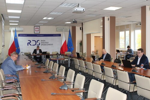 Posiedzenie Zespołu problemowego ds. polityki gospodarczej i rynku pracy RDS