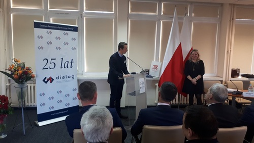 Arkadiusz Pączka dyrektor Centrum Monitoringu Legislacji - Pracodawcy RP, Iwona Zakrzewska dyrektor CPS "Dialog"
