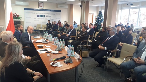 Uczestnicy konferencji z okazji jubileuszu 25-lecia CPS "Dialog" w dniu 11 grudnia 2019 r.  pt. Dialog społeczny w zwierciadle czasu